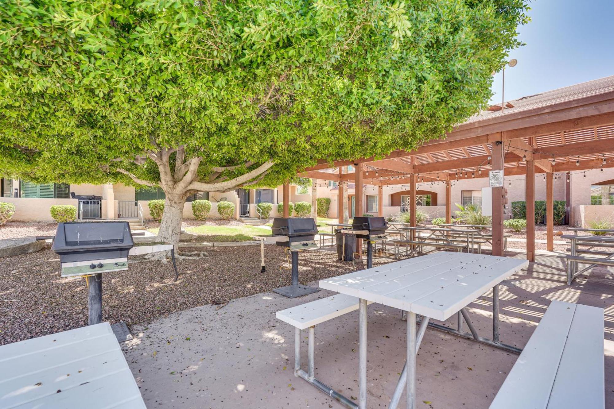 Lake Havasu Condo With Pool Less Than 1 Mi To London Bridge! Лейк-Гавасу-Сіті Екстер'єр фото